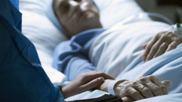Pallia­tiv­me­di­zin: Den würdi­gen Umgang mit Sterben­den lernen!